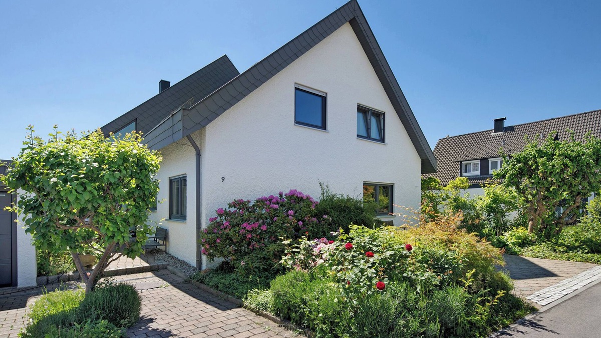 Waldstetten Apartment | Apartment 'Ferienwohnung Lange' with Mountain View, Balcony and Wi-Fi
