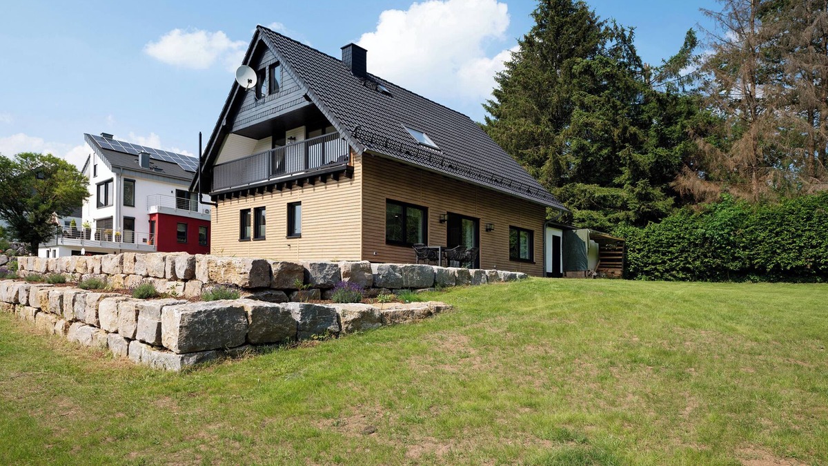 Langenbach bei Kirburg Apartment | Apartment 'Ferienwohnung Im Westerwald' with Private Terrace, Shared Garden and Wi-Fi