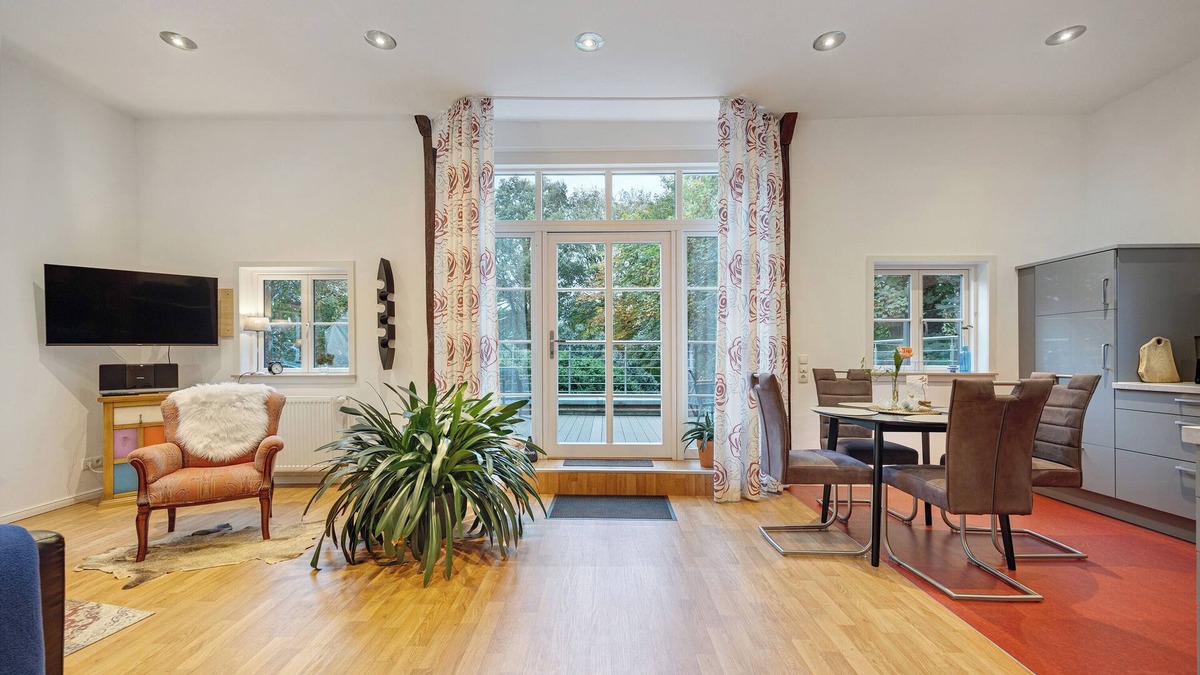 Duckerswisch Apartment | Apartment 'Ferienwohnung Varga Schafstedt' with Private Terrace, Shared Garden and Wi-Fi