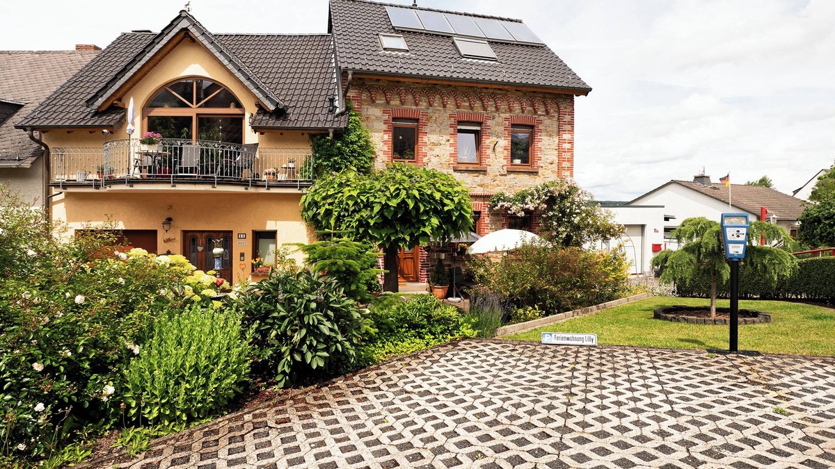 Eitelborn Apartment | Apartment 'Ferienwohnung Lilly' with Private Terrace and Wi-Fi