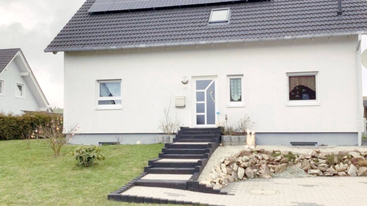 Muenchberg Apartment | Apartment 'Ferienwohnung Tor Zur Natur' with Mountain View, Balcony and Wi-Fi