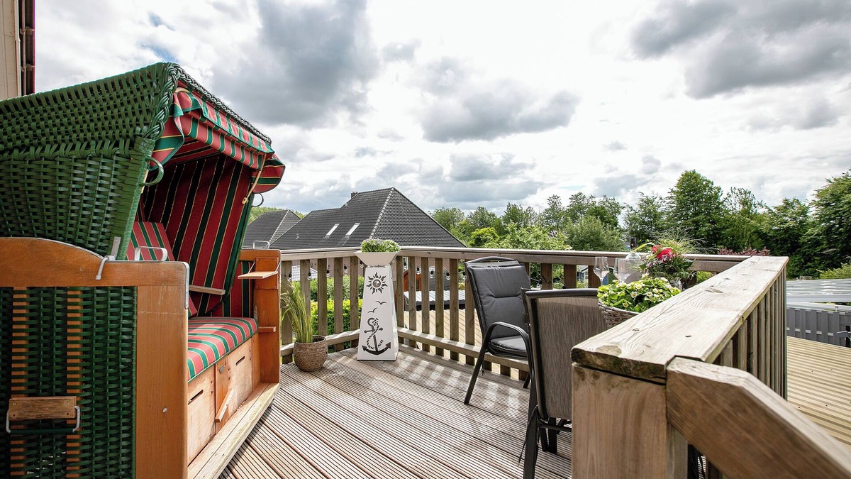 Ostenfeld Apartment | Apartment 'Ferienwohnung Huus 39' with Shared Garden, Balcony and Wi-Fi