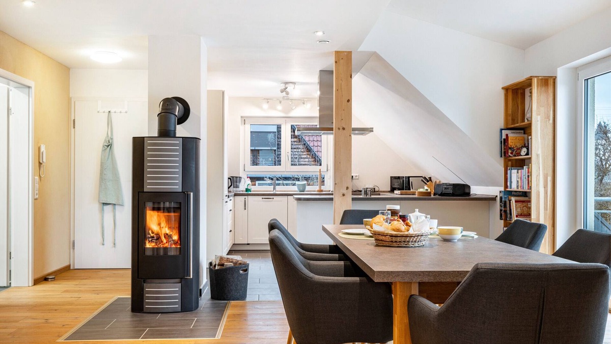 Burgfelden Apartment | Apartment 'Ferienwohnung Schatz' with Terrace, Balcony and Wi-Fi
