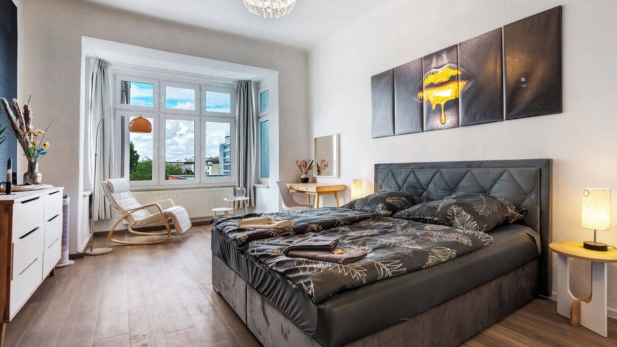 Chemnitz Apartment | Apartment 'Ferienwohnung Chemnitz City' with Balcony and Wi-Fi