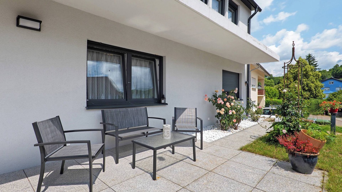 Hoffenheim Apartment | Apartment 'Ferienwohnung' with Private Terrace, Private Garden and Wi-Fi