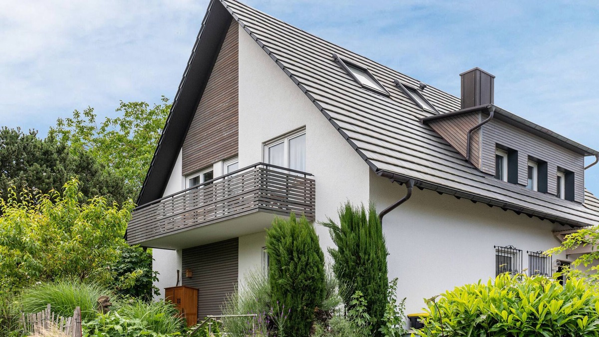 Laufen Apartment | Apartment 'Ferienwohnung In Den Bachteln' with Balcony and Wi-Fi