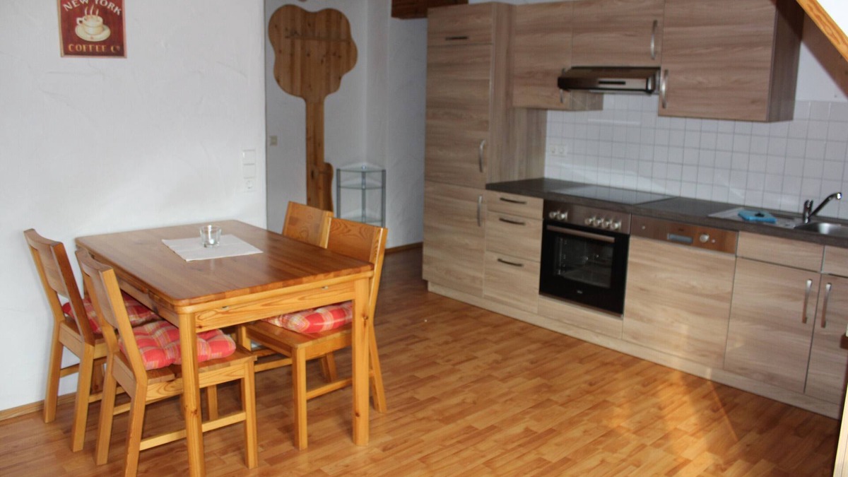 Wolfach - Saint Roman Apartment | Apartment 'Ferienwohnung Flößerhannes, 75qm' with Private Terrace, Shared Garden and Wi-Fi