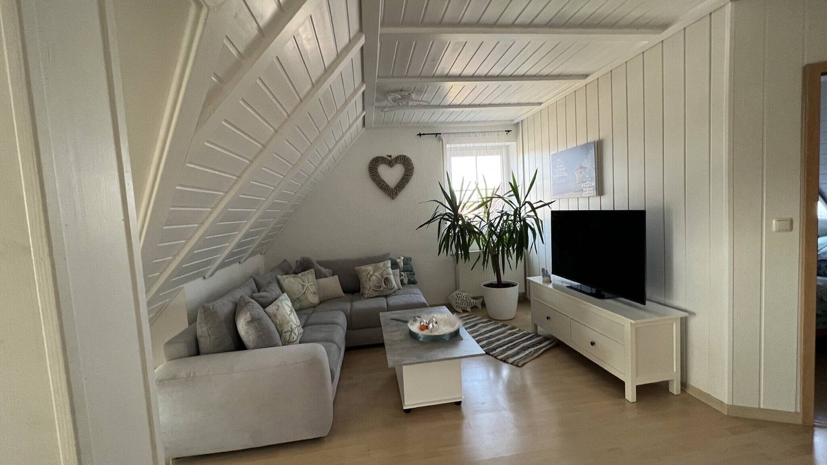 Gunzenhausen Apartment | Apartment 'Fewo 3 - Seehaus Hoyer' with Balcony and Wi-Fi