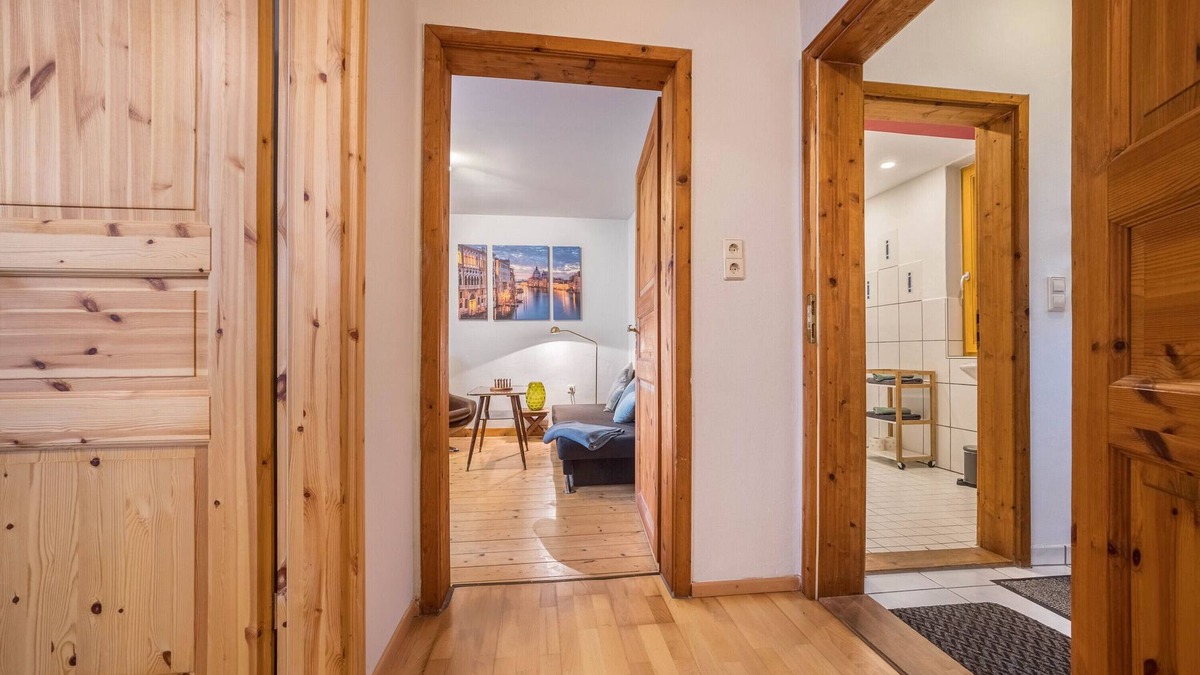 Bad Gandersheim Apartment | Apartment 'Fewo Mit Behelfsküche' with Private Terrace and Wi-Fi