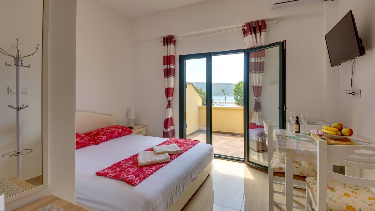 Meljine Apartment | Apartment for 2 guests with sea view in Herceg Novi