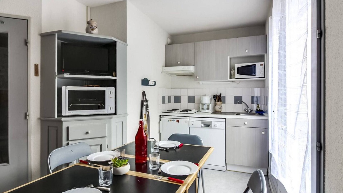 Bareges Apartment | Apartment for 6 with balcony and parking in Barèges