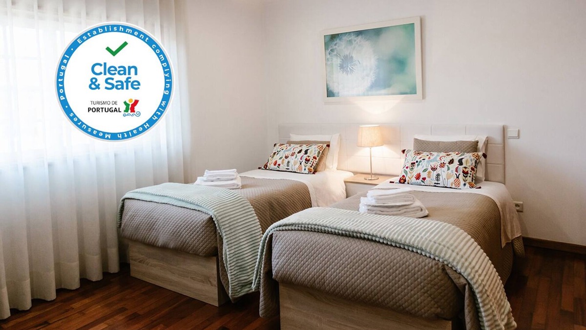Creixomil House | Apartment for families in the city with terrace, WiFi, air conditioning, etc.