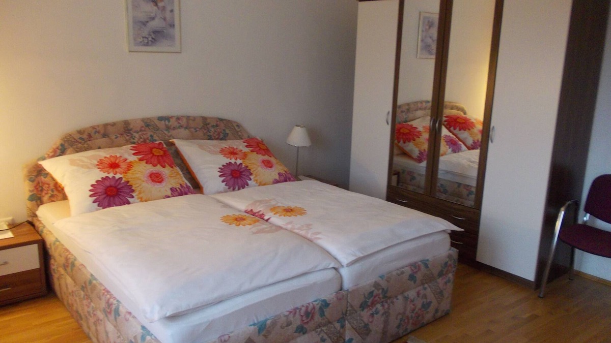 Grinzing Apartment | APARTMENT FOR YOUR STAY VIENNA, 3 rooms, comfortable and cozy
