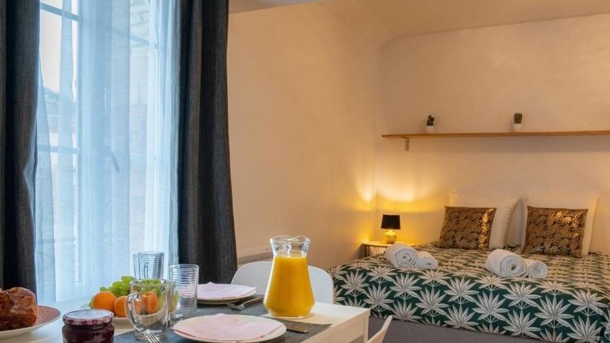 Chalons-en-Champagne Apartment | Apartment in ChÃ¢lons-en-Champagne