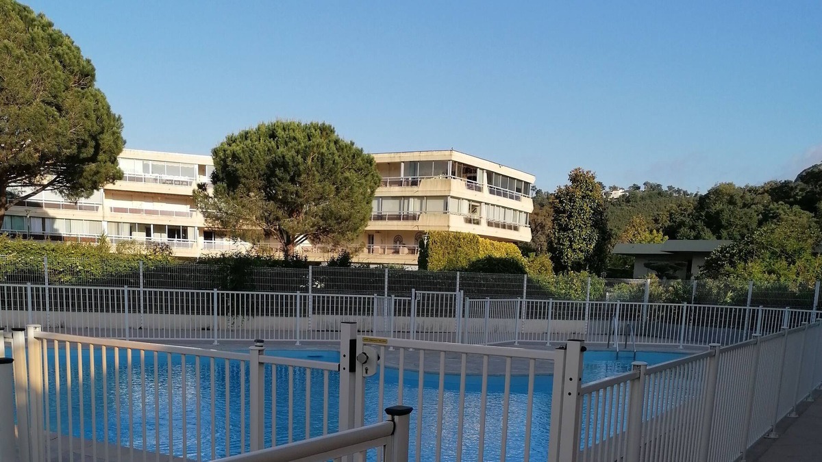 La Napoule Apartment | Apartment near shops and beaches