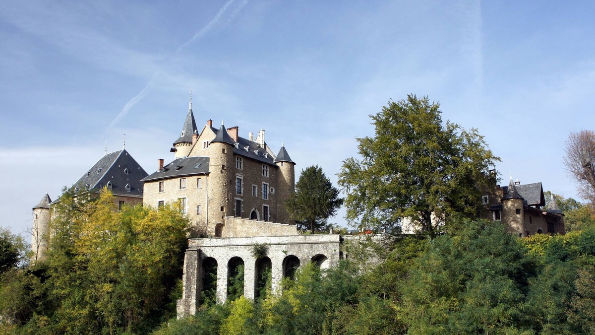 Saint-Martin-d'Uriage House | Apartment Château Uriage/Chamrousse
