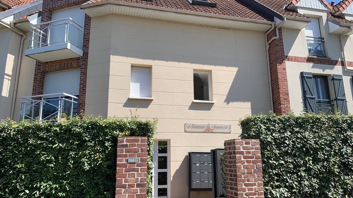 Saint-Valery-sur-Somme Apartment | Apartment St Valéry/Somme - near town center - private parking - internet