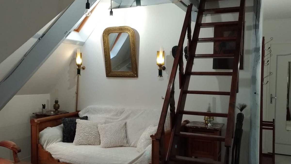 Tourville-sur-Sienne Apartment | Apartment with sea view