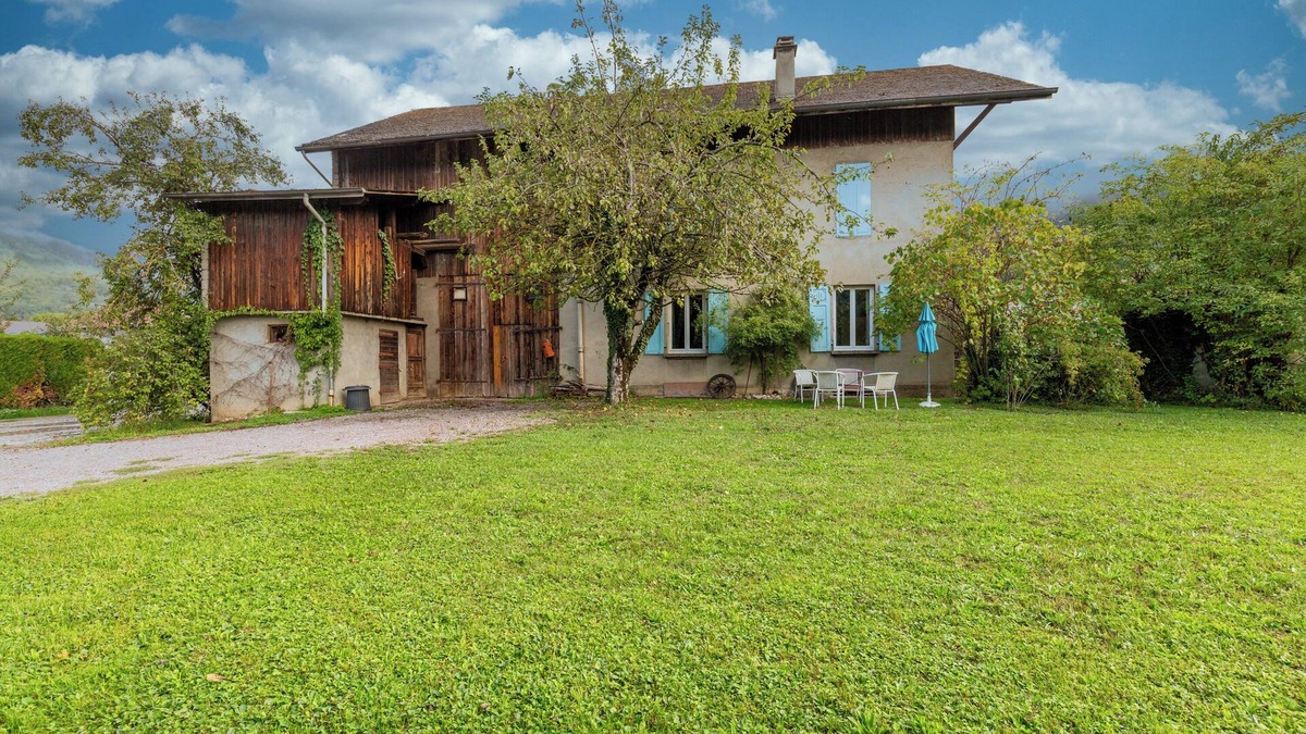 Thyez Villa | Apartment 'Gab's House Vallée' with Mountain View, Garden & Wi-Fi