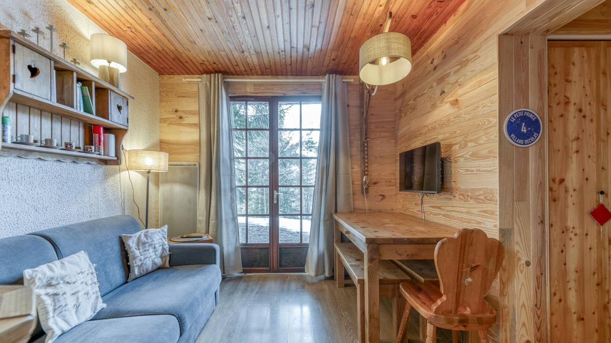 Villard-Reculas Apartment | Apartment 'Gawal 1' with Mountain View, Private Terrace and Wi-Fi