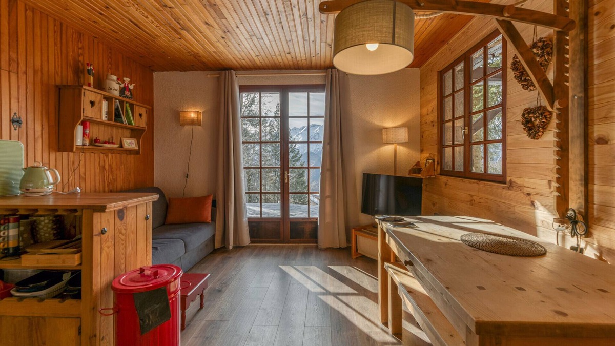 Villard-Reculas Apartment | Apartment 'Gawal 2' with Mountain View, Private Terrace and Wi-Fi