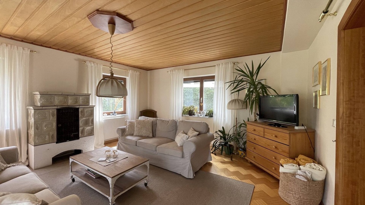 Leibsdorf Apartment | Apartment 'Gemütliche Wohnung Nähe Klagenfurt' with Private Terrace, Private Garden and Wi-Fi