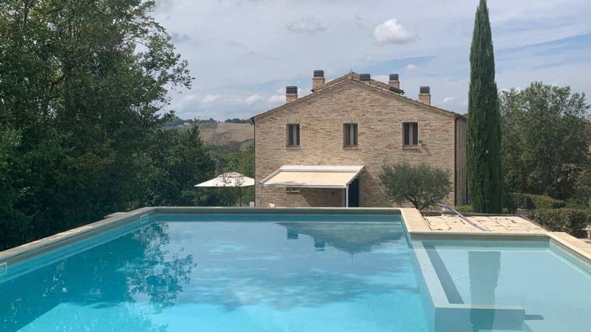 Monterubbiano Apartment | Apartment Geranio. Stylish holiday apartment in the Marche region.