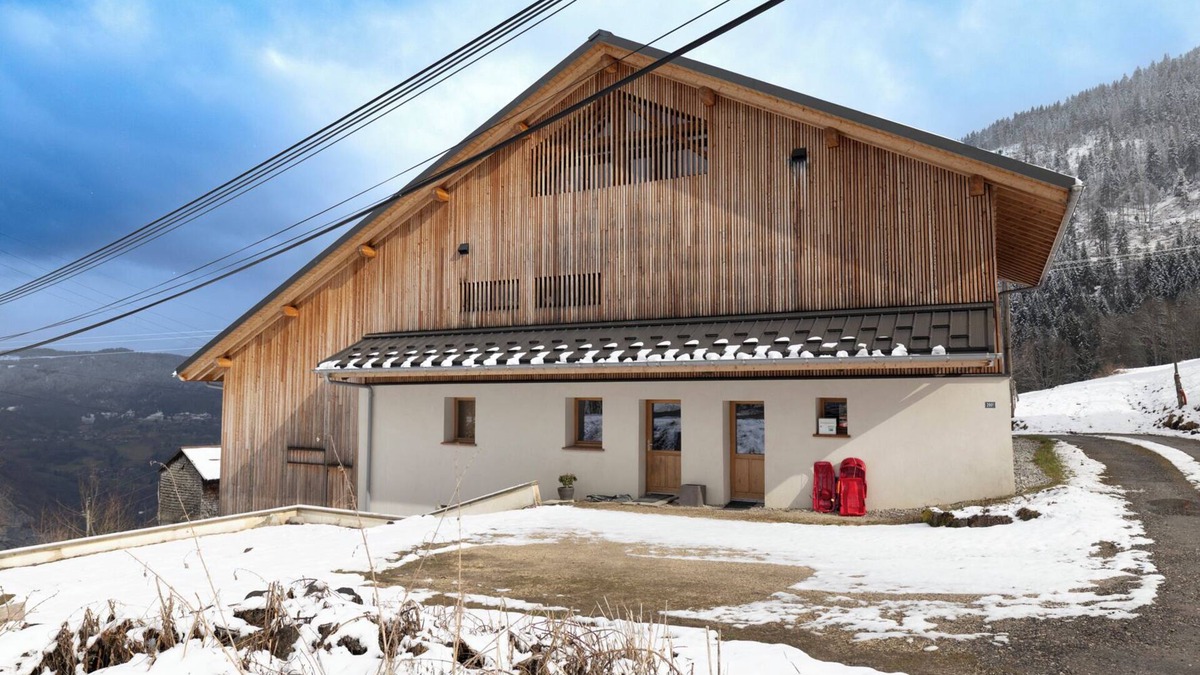 Nancy-sur-Cluses Apartment | Apartment 'Gîte Dans Ferme D'Alpage' with Mountain View, Private Garden and Wi-Fi