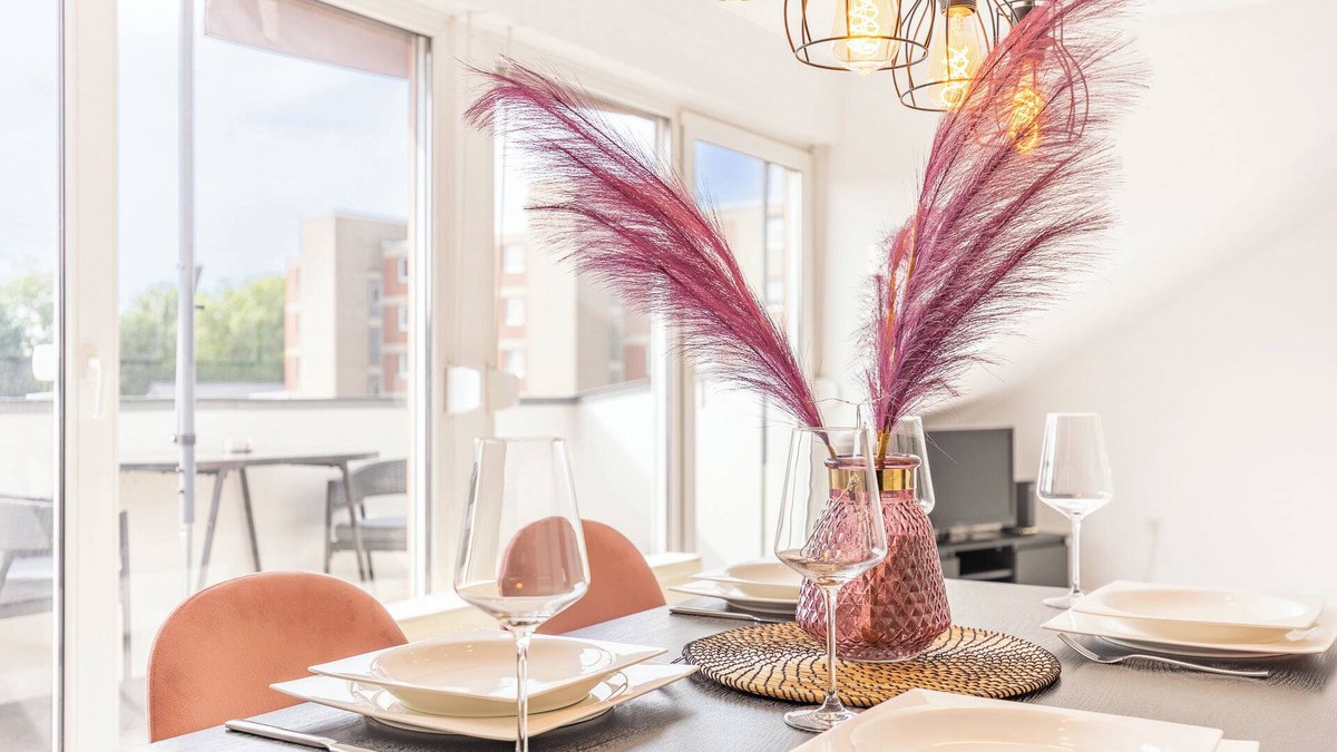 Rosenhugel Apartment | Apartment Gladbeck Large 2-room apartment with balcony near MoviePark & Arena AufSchalke