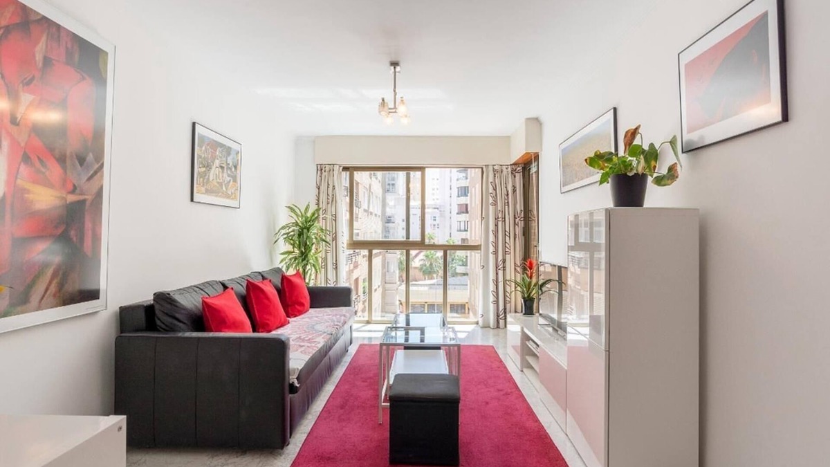 La Malagueta Apartment | Apartment Gran Confort Muelle Uno with Wi-Fi, A/C & Balcony
