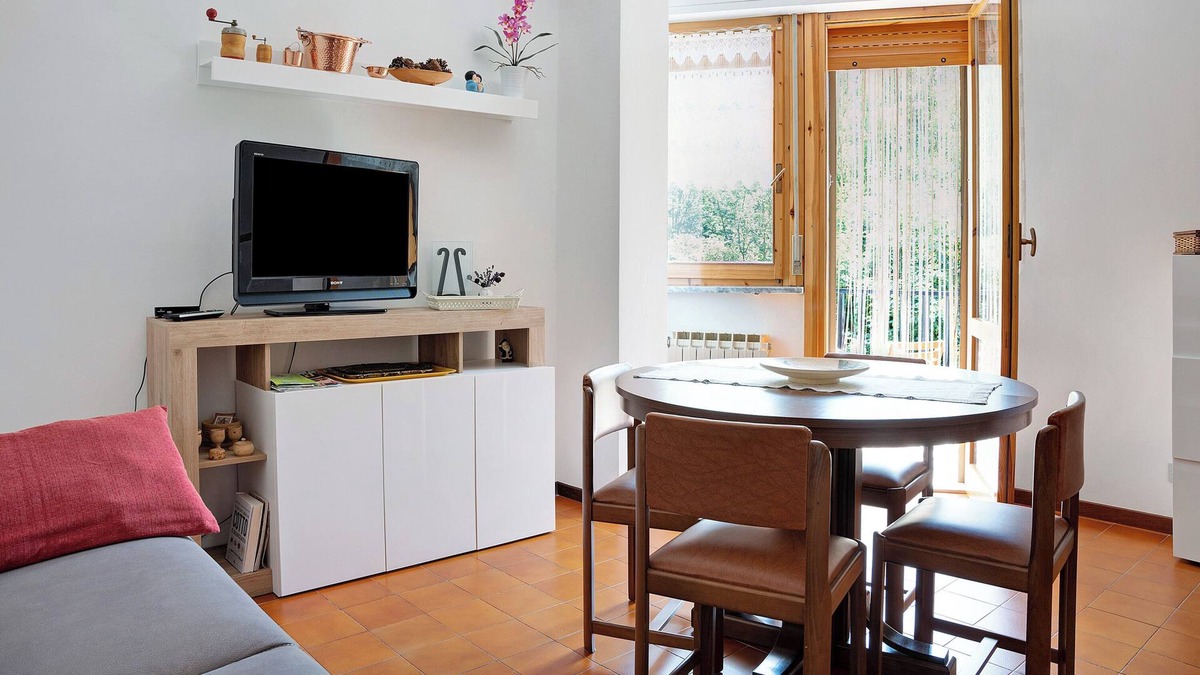 Entracque Apartment | Apartment 'Green Entracque 1' with Mountain View, Shared Garden and Balcony