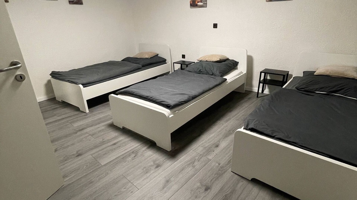 Furfeld Apartment | Apartment 'Große Wohnung' with Wi-Fi