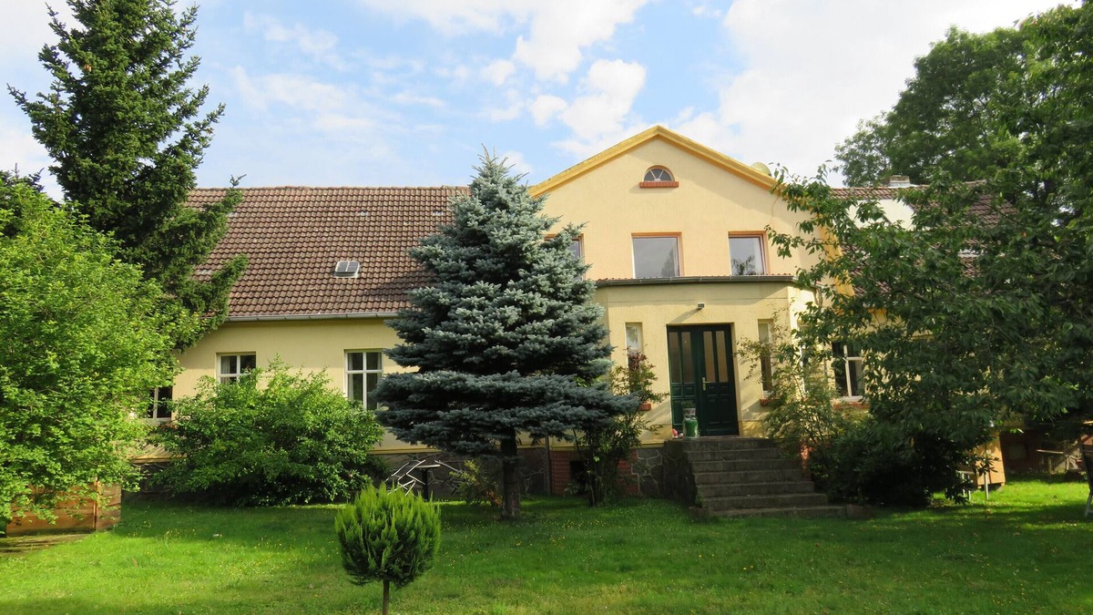 Halenbeck-Rohlsdorf Apartment | Apartment 'Hof Gerbert' with Shared Garden and Wi-Fi