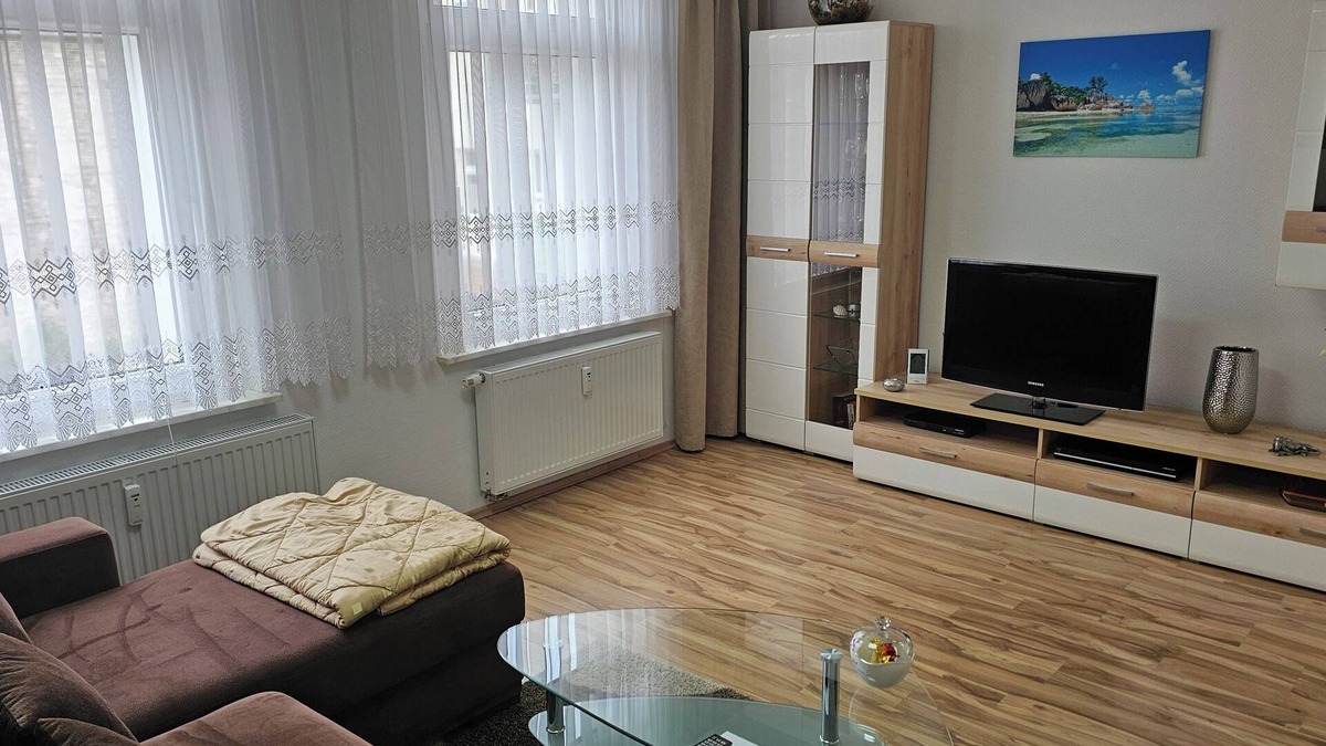 Freiimfelde - Kanenaer Weg Apartment | Apartment Halle Saale - beautiful modern furnished 2R-apartment for 1-3 pers.