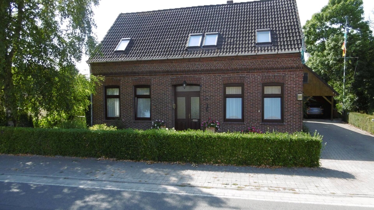 Oberhammelwarden Apartment | Apartment - Haus Am Diek - directly on the Weser Cycle Path