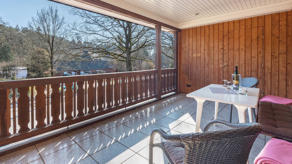 Undeloh Apartment | Apartment 'Haus Wacholder 2' with Balcony and Wi-Fi