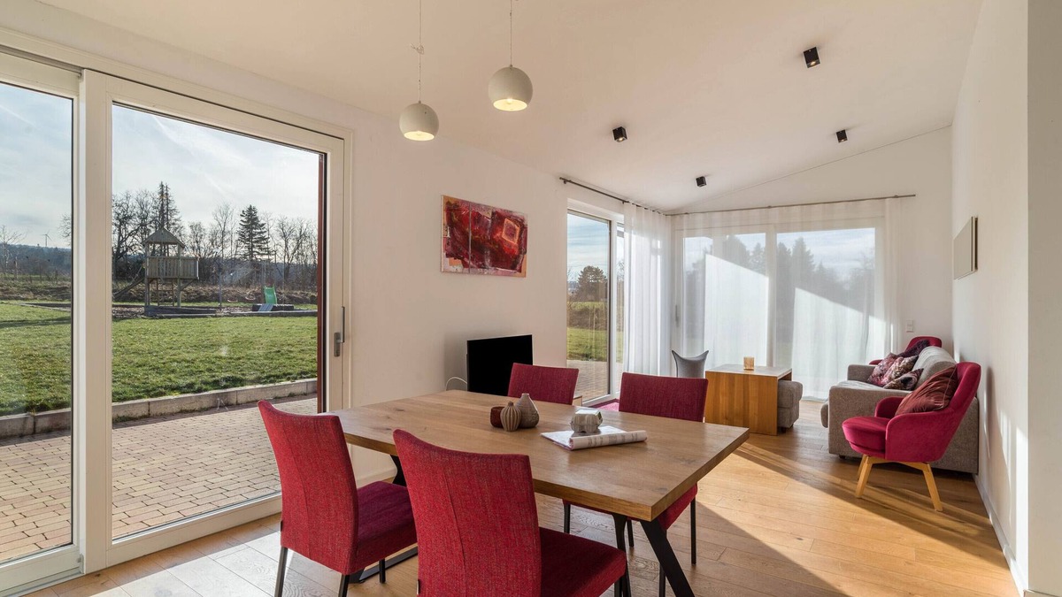 Conweiler Apartment | Apartment 'Herbst' with Shared Pool, Private Terrace and Wi-Fi