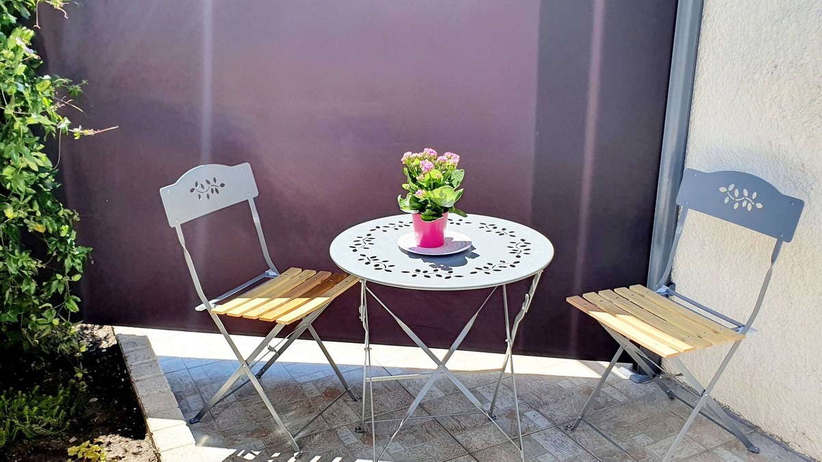 Fleury-les-Aubrais Apartment | Apartment/house 150m Fleury-les-Aubrais train station -2 km downtown Orleans