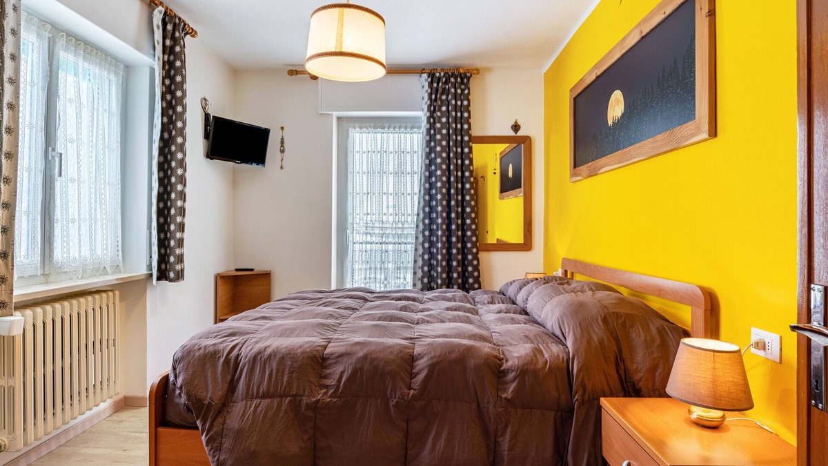 Folgaria Apartment | Apartment "House Cuel Milena Folgaria - Yellow" with Mountain View & Shared Garden