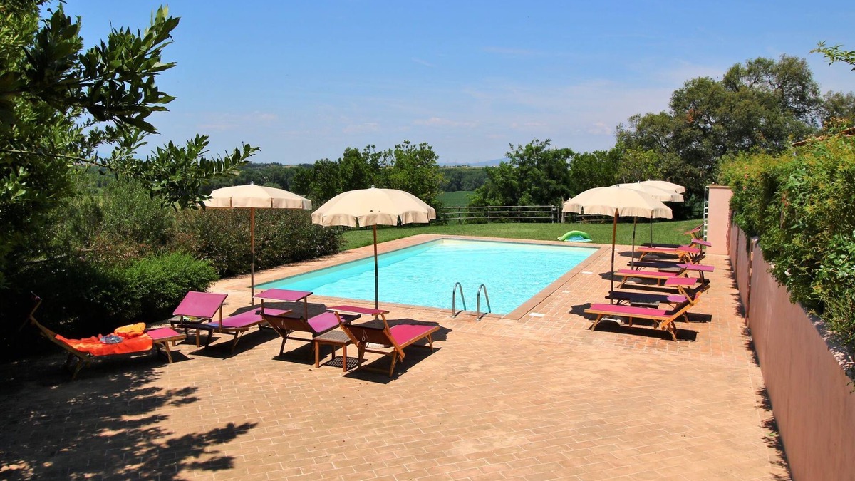 Montalto di Castro Other | Apartment in Montalto near Lake and Pool