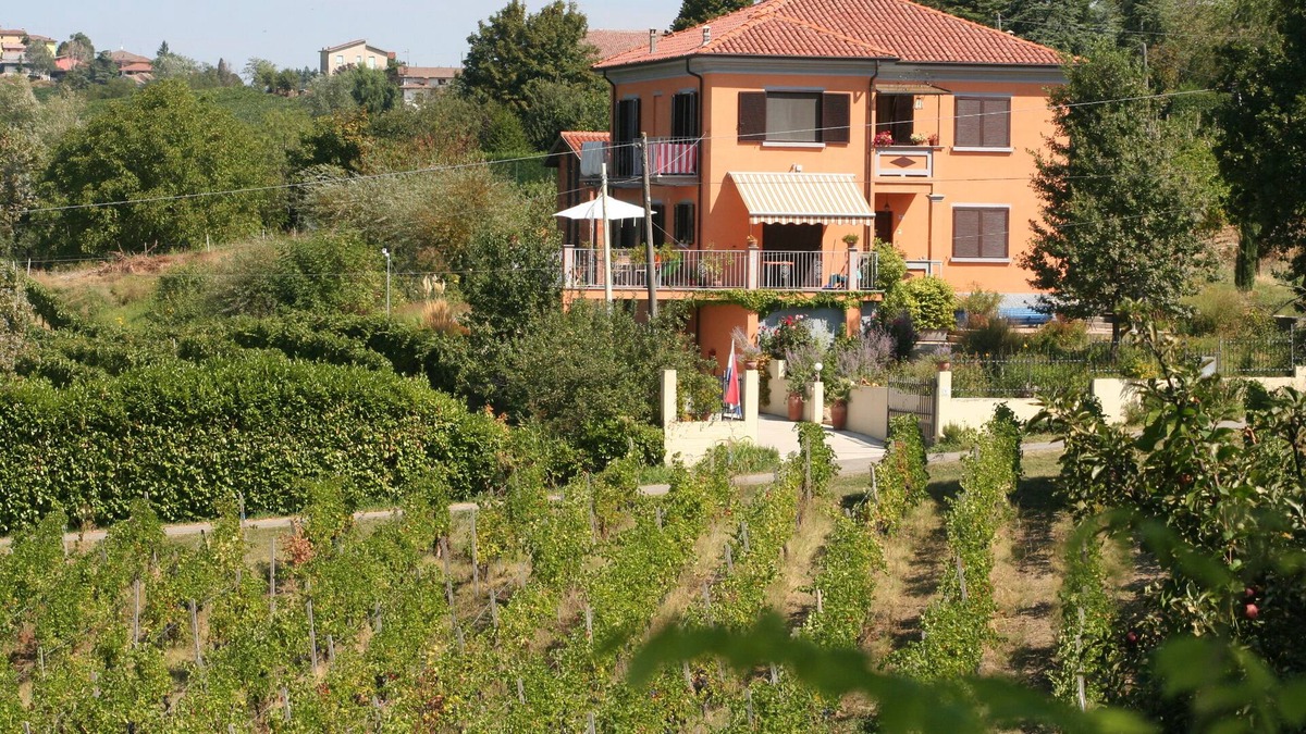 Francia-Casella Apartment | Apartment "il Loggione" Villa I Due Padroni, with pool