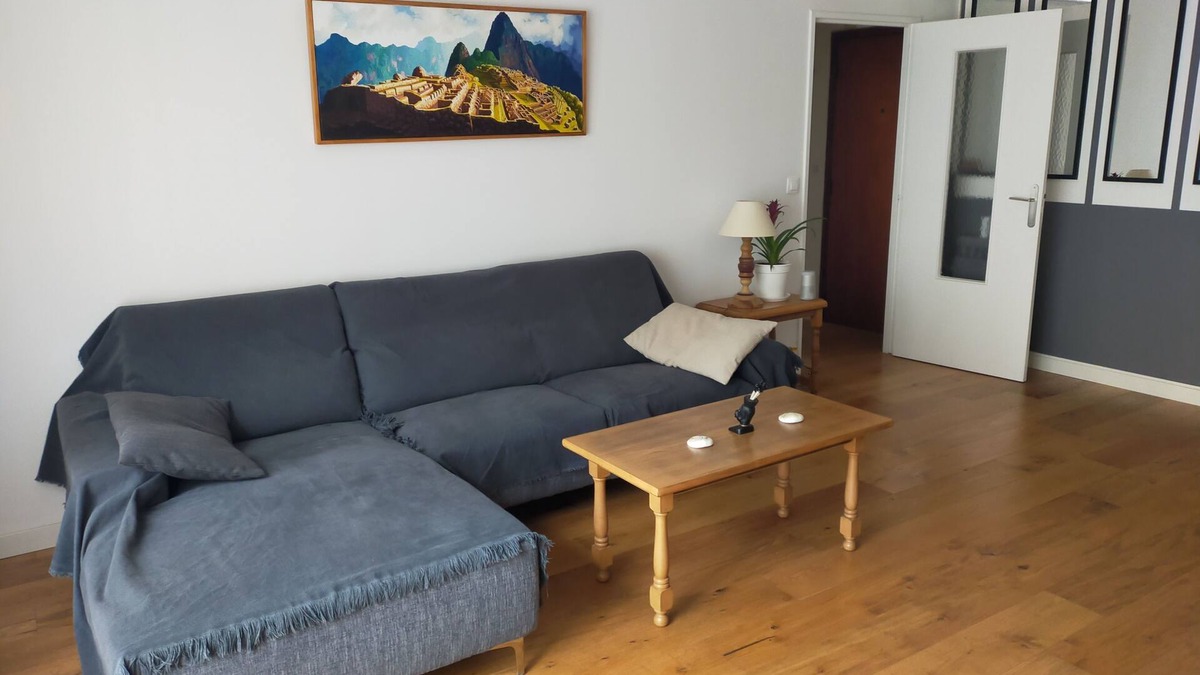 7th Arrondissement Apartment | Apartment ideally located to enjoy Marseille center and sea