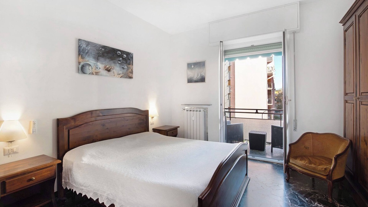 Albissola Marina Apartment | Apartment 'Il Gabbiano' with Private Terrace