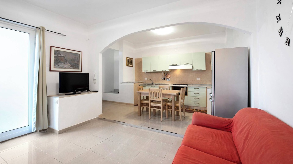 Celle Ligure Apartment | Apartment 'Il Porto' with Private Terrace, Private Garden and Wi-Fi
