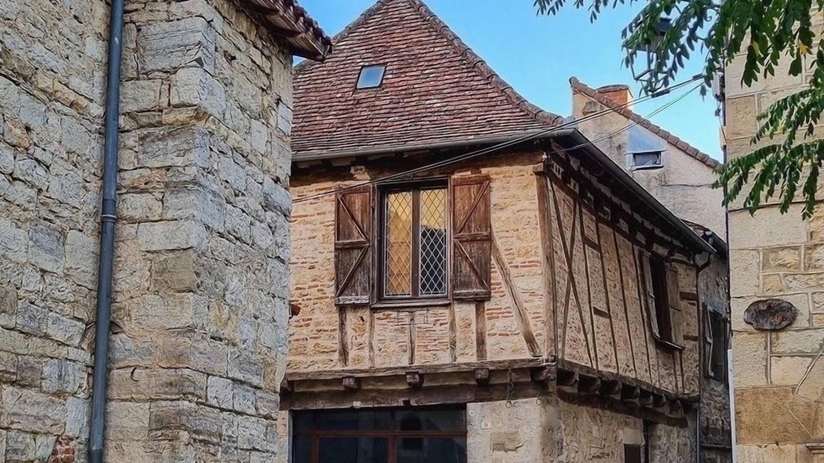 Cajarc Apartment | Apartment in 16th-century house (Bas)