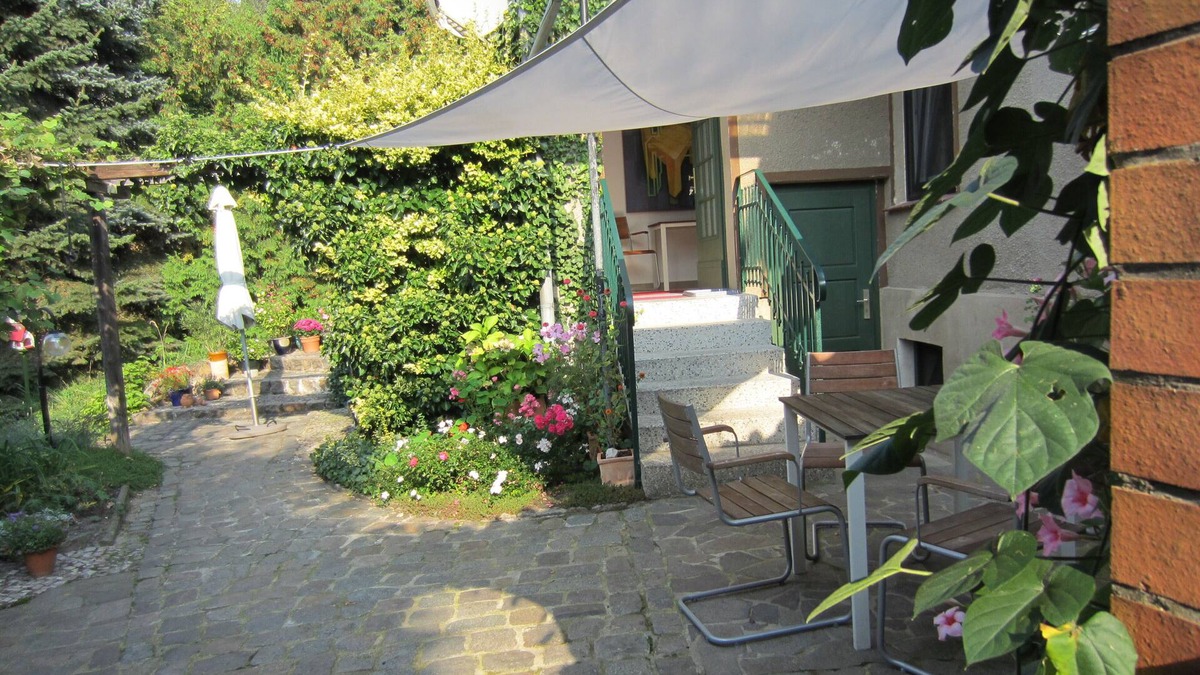 Jamlitz Apartment | Apartment in a family house on 4 500 sqm plot