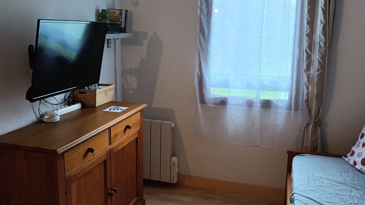 Guzet Neige Apartment | Apartment in a green resort, with indoor pool!