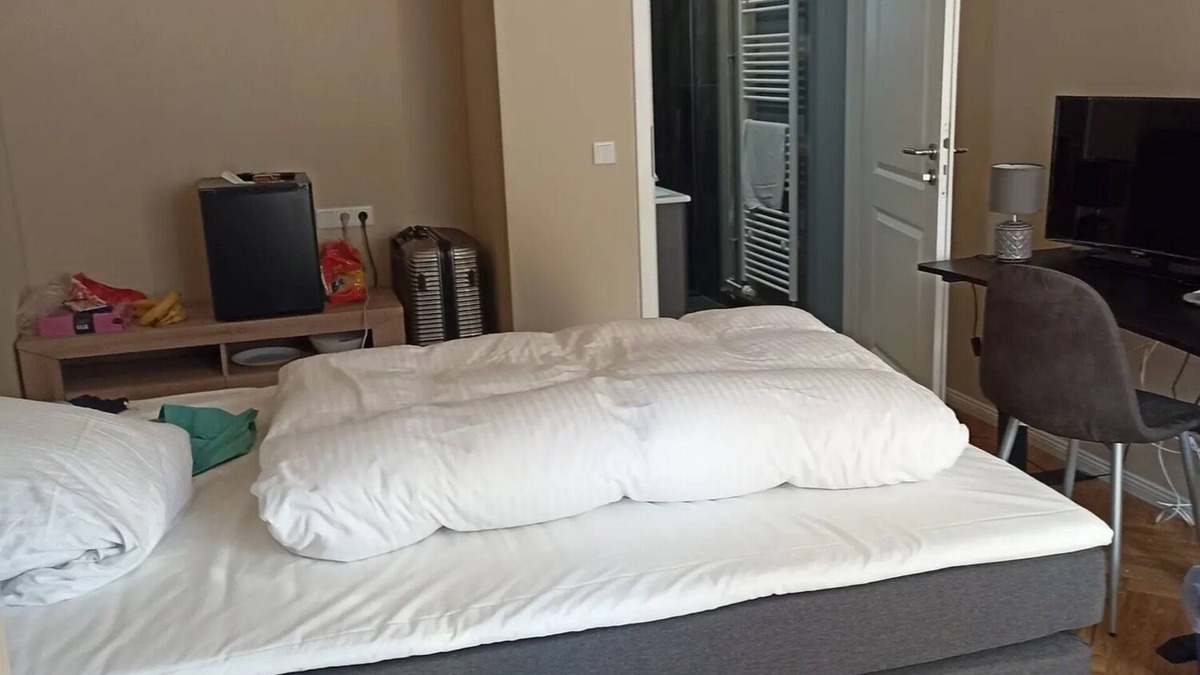 Panketal Apartment | Apartment In A Hotel "Hotel Zur Panke Wohnung 2" with Private Terrace & Wi-Fi