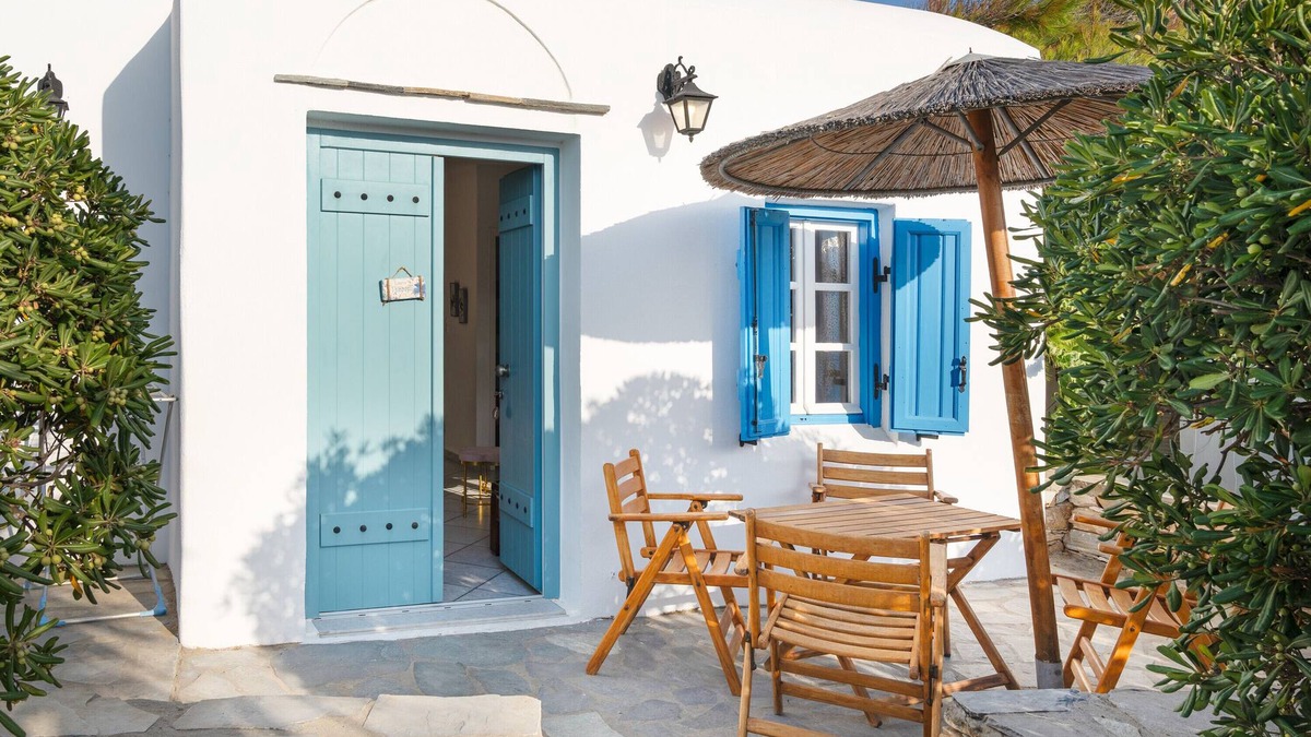 Agios Prokopios Apartment | Apartment In A Hotel 'Sun Rock Boutique - Villa Jasmine' with Private Terrace and Air Conditioning