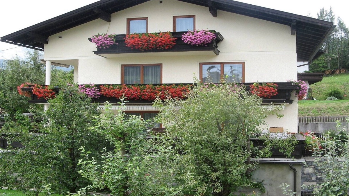 Pfarrwerfen Apartment | Apartment in a private house at the foot of the Tennengebirge